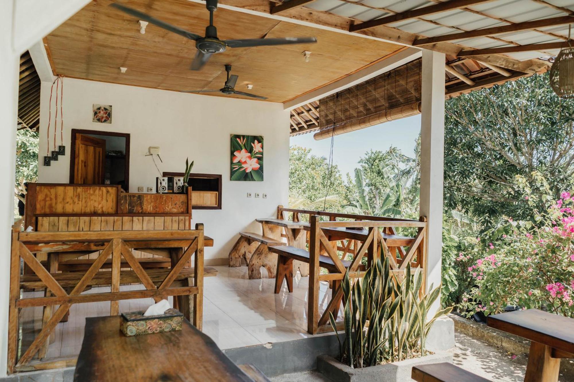 Batumadeg Temeling Jungle Inn מראה חיצוני תמונה