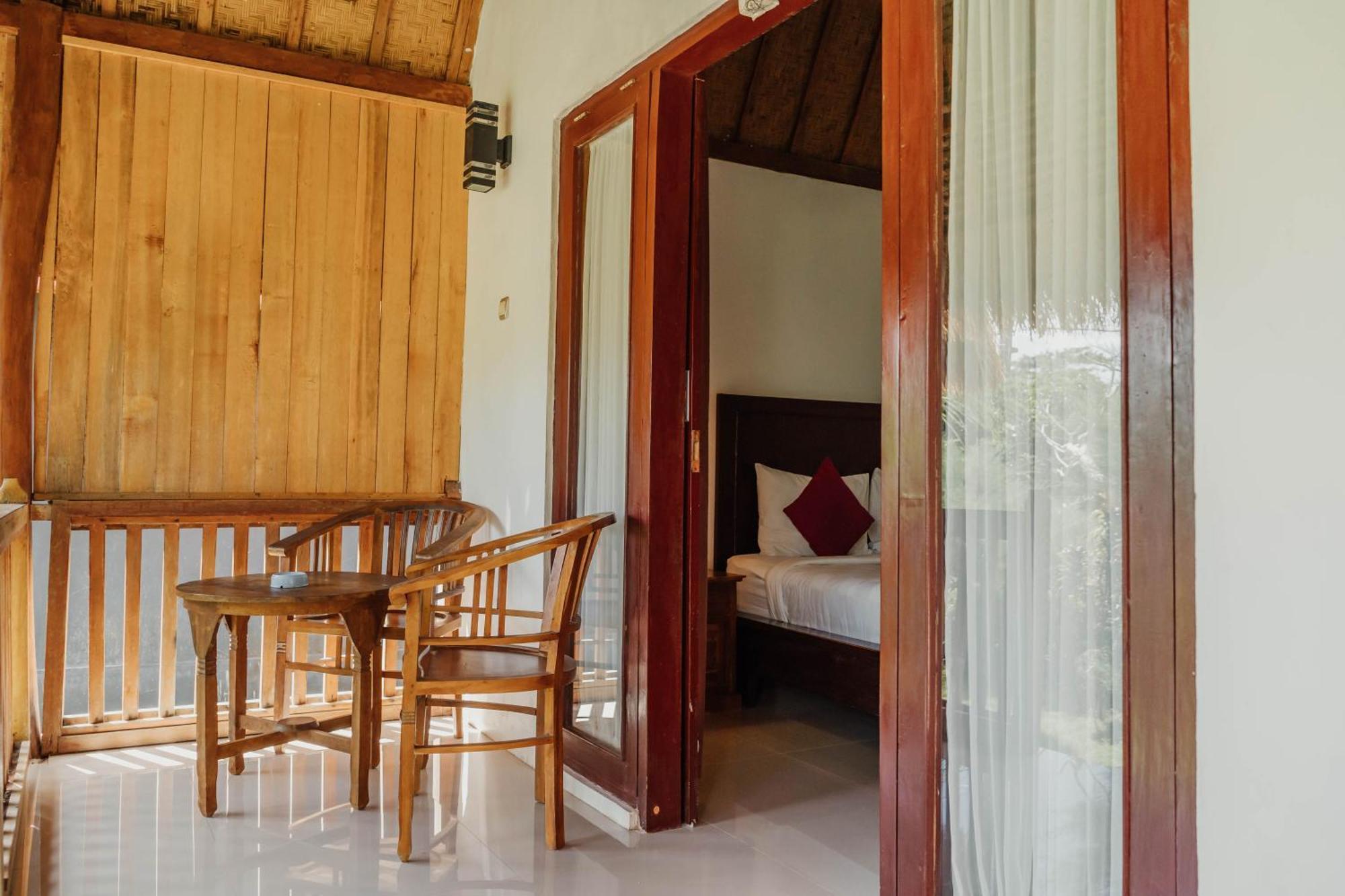Batumadeg Temeling Jungle Inn מראה חיצוני תמונה